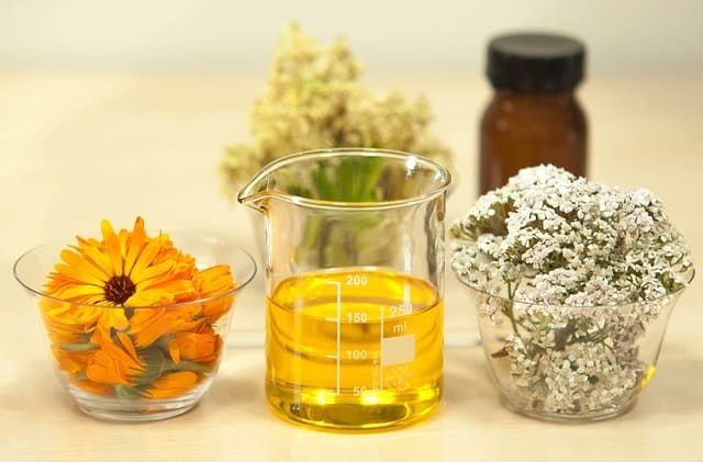 Natural Dermatitis Treatment Options